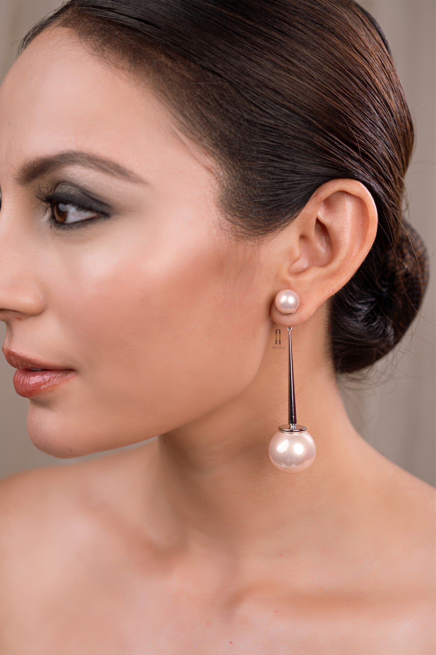 Julee Pearl Dangler Earrings - Anana