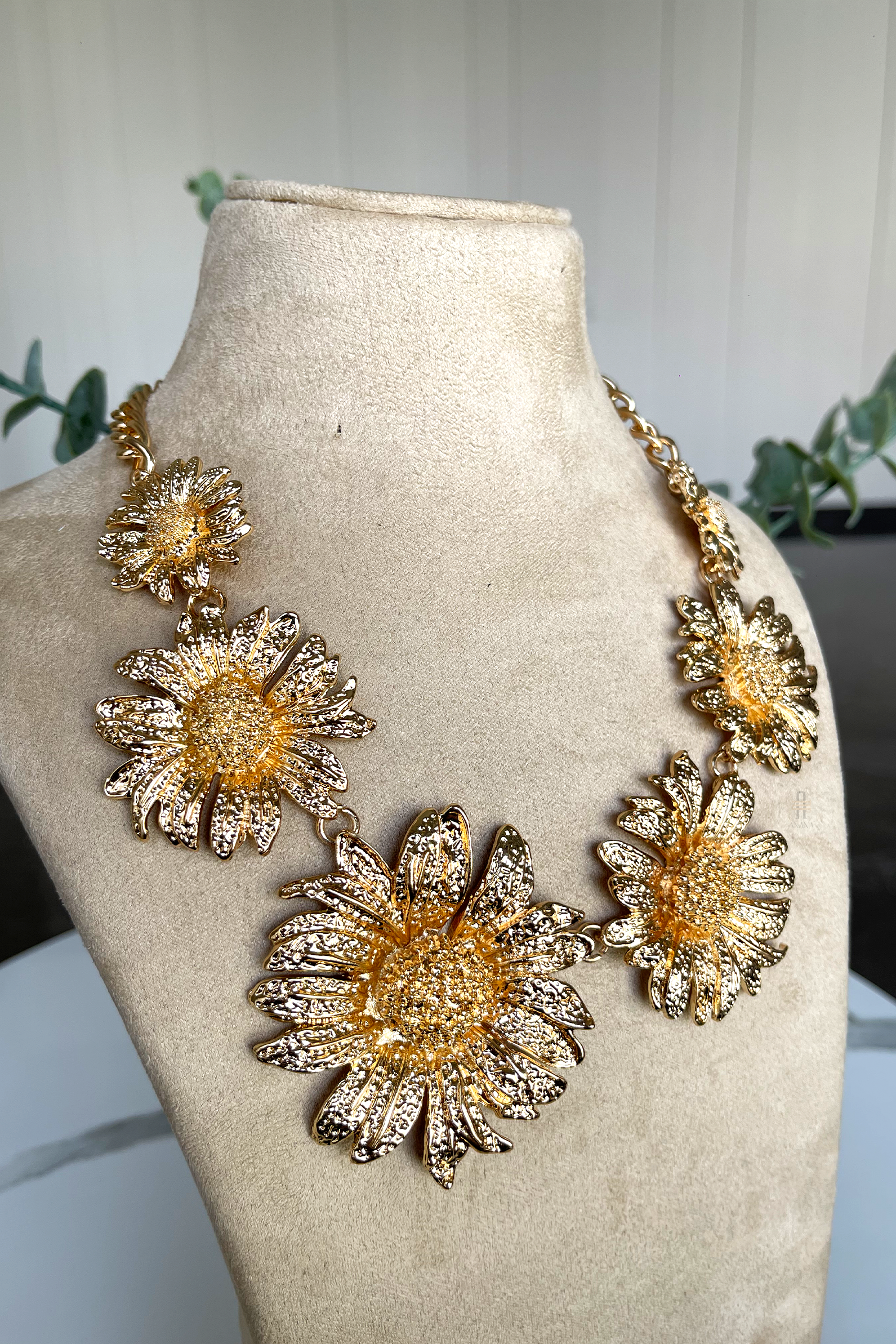 Chitrangada Neckpiece - Anana