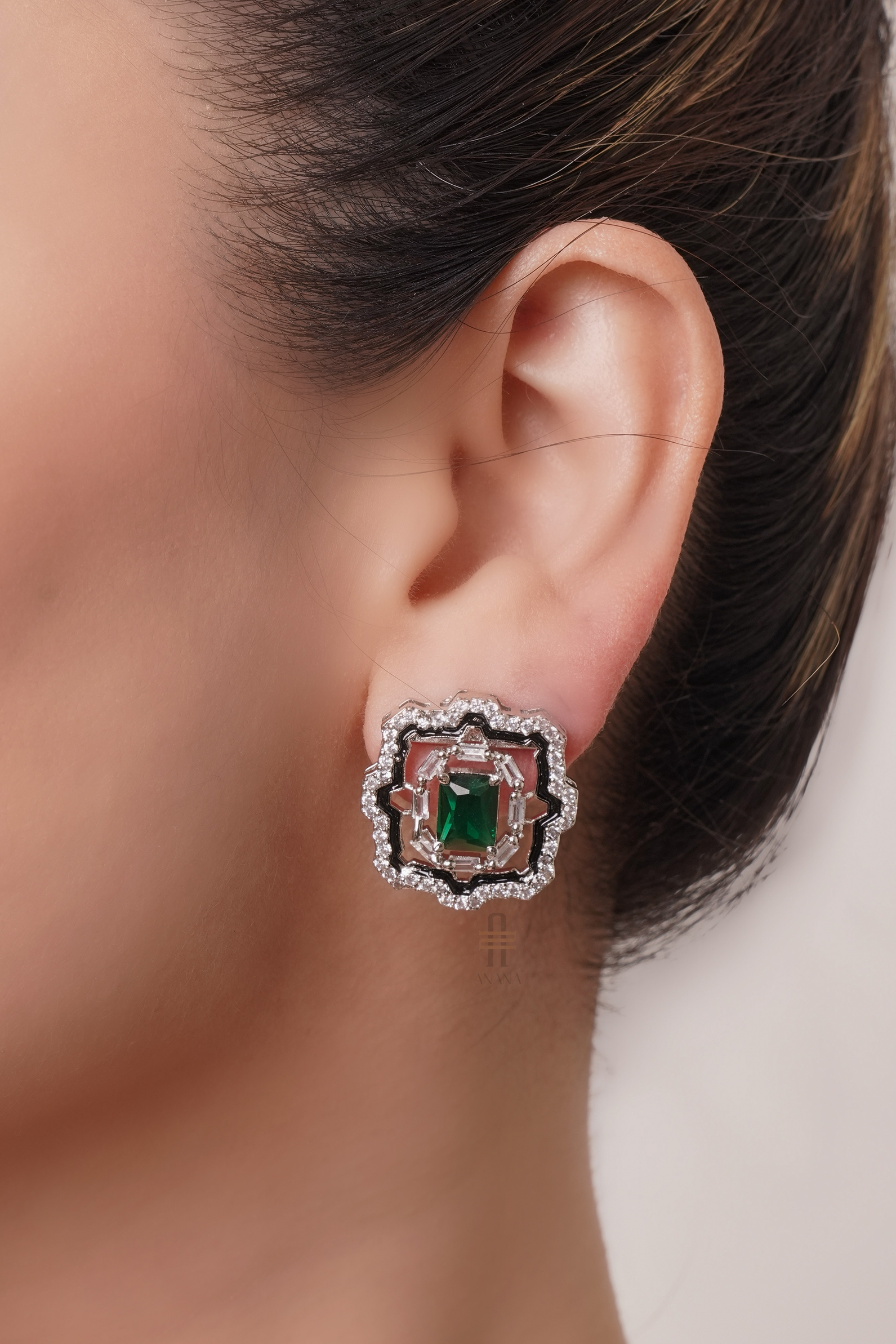 Melody Emerald Diamond Earrings - Anana