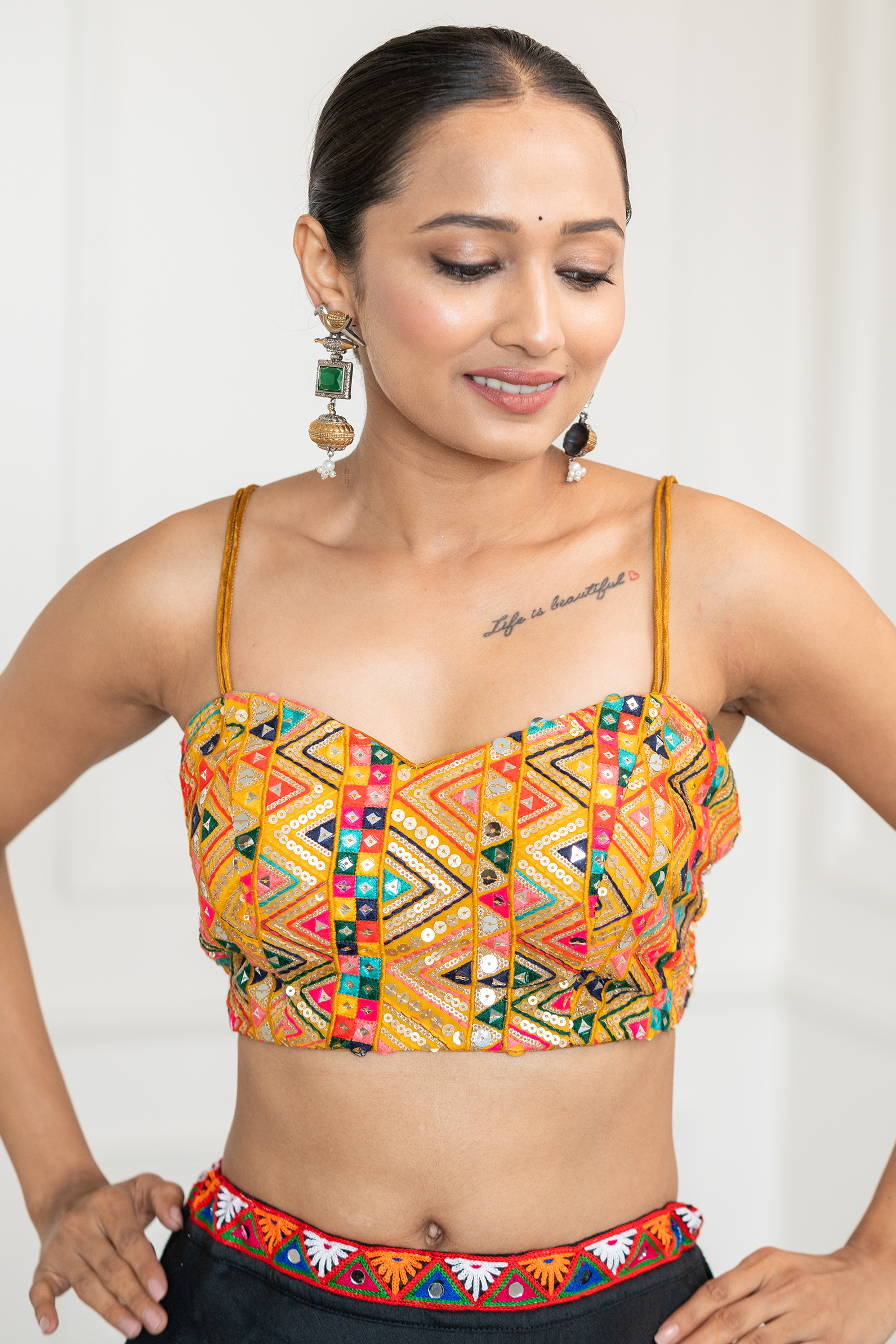 Pankhuri Earrings - Anana