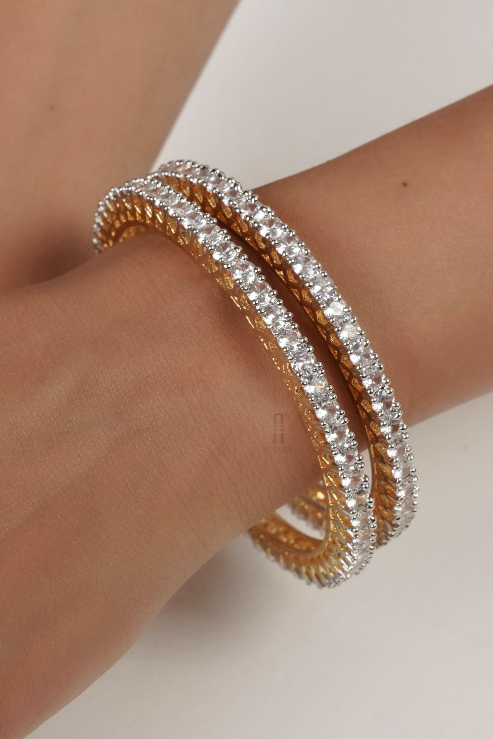 Buy/Shop Bejeweled Diamond Bracelet Online | CaratLane US