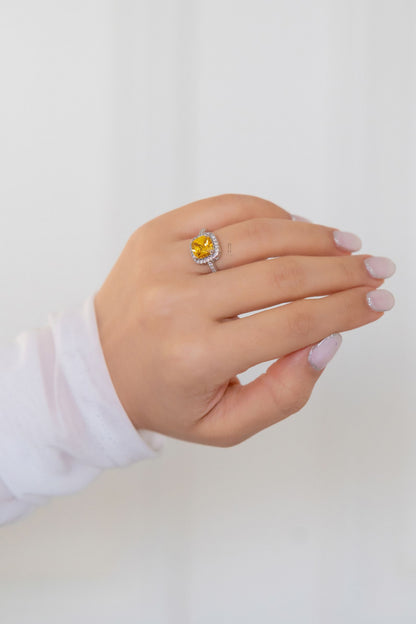 Tiffany Ring - Anana