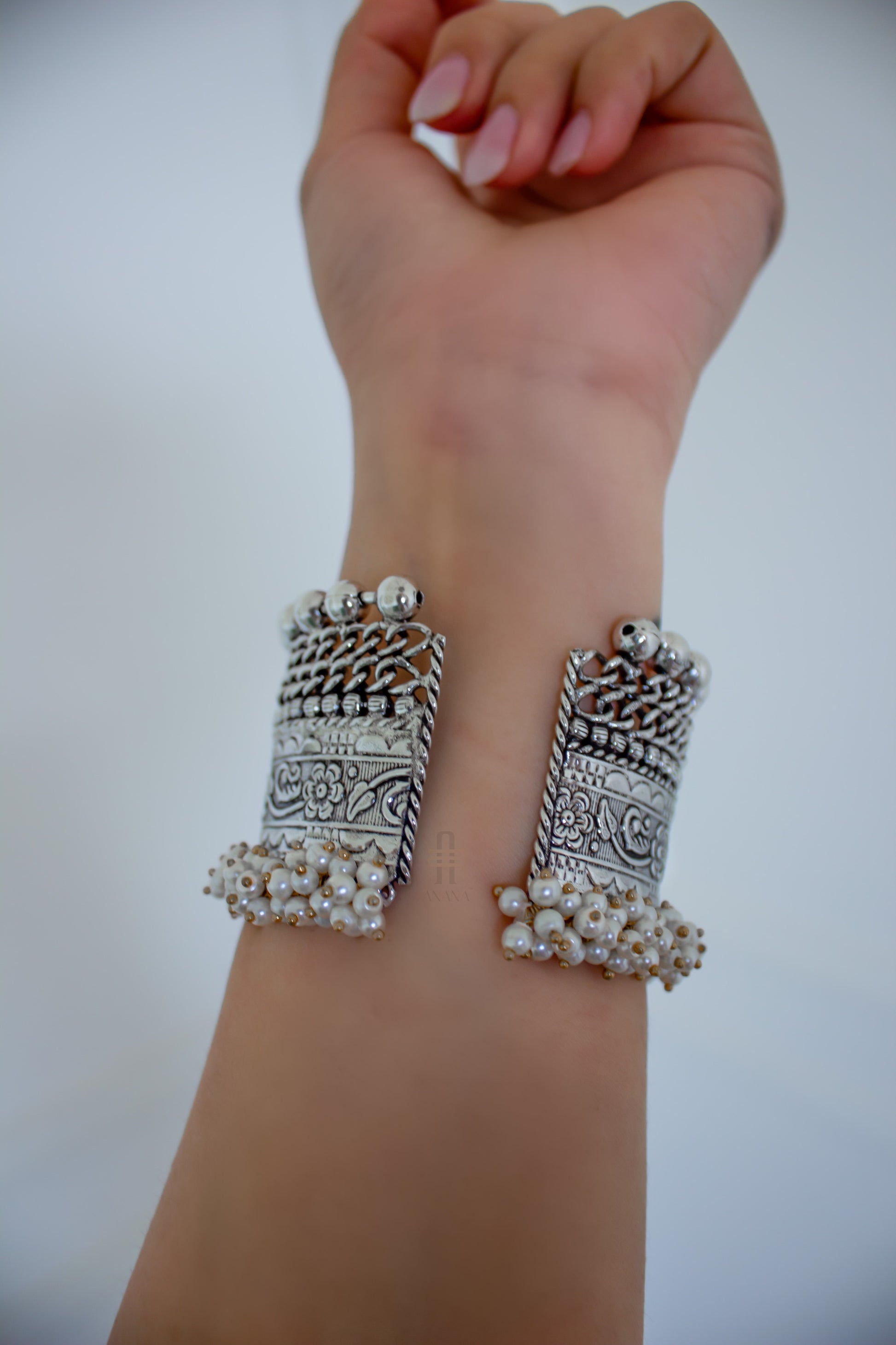 Vedika Cuffs - Anana